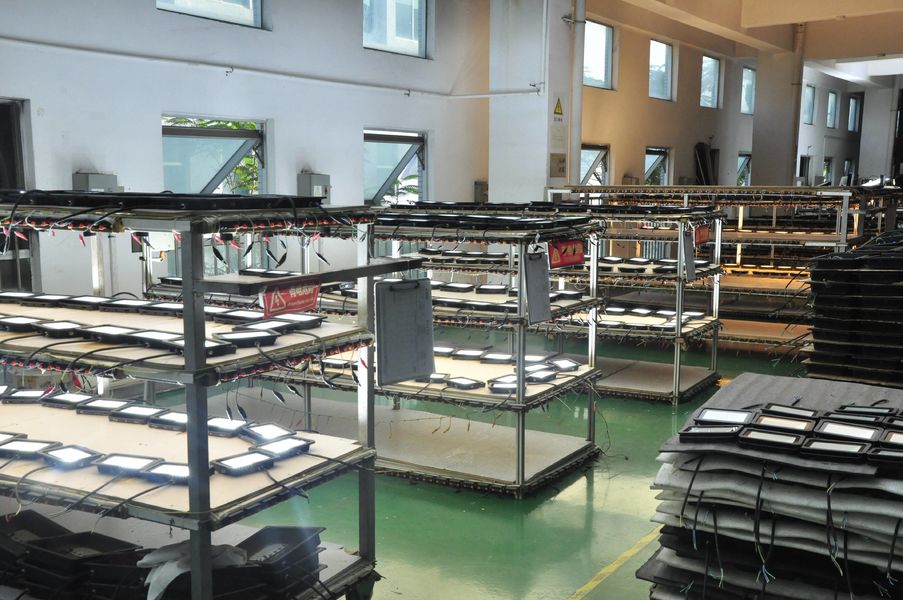 Shenzhen Snetop Technology Co., Ltd manufacturer production line